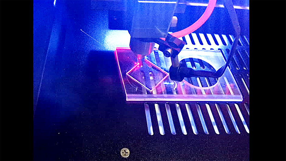 K40切亚克力.jpg